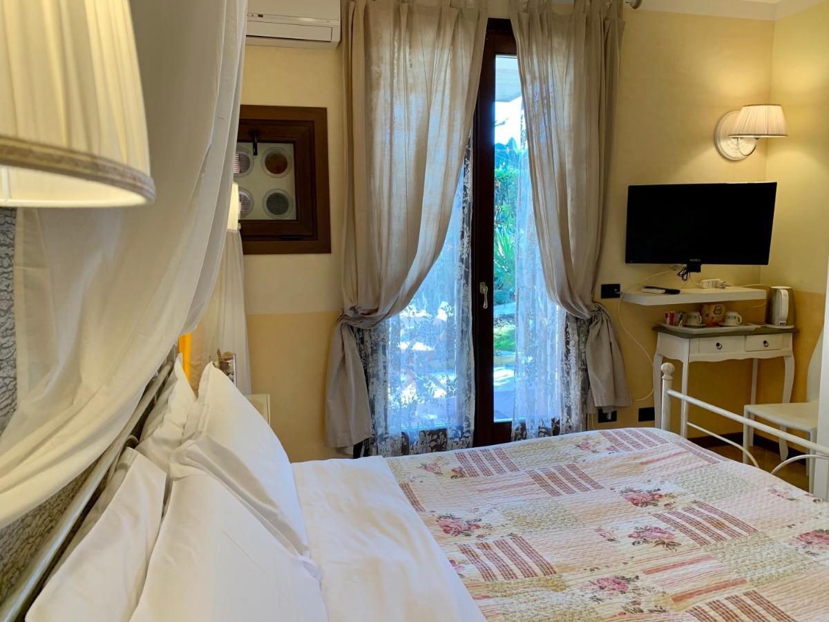 B&B Garda 4U Desenzano del Garda Exterior photo